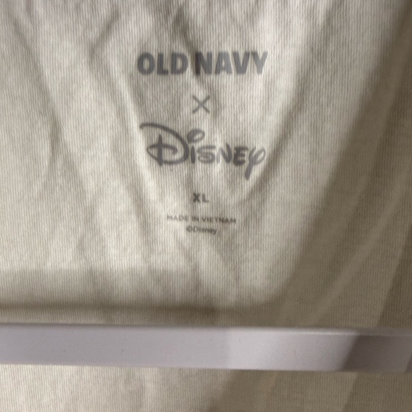 Old Navy x Disney white T-Shirt - Picture 4 of 5